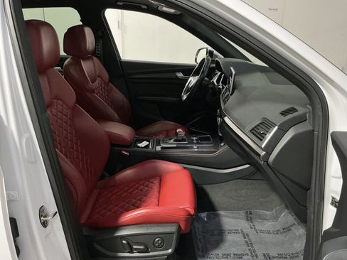 Used 2018 Audi SQ5 Prestige w/ Prestige Package image 34