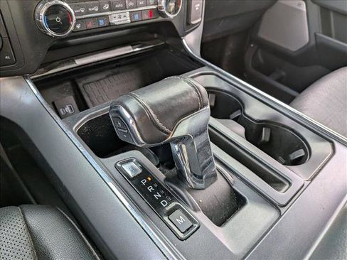 Used 2022 Ford F150 Lariat w/ Equipment Group 502A High image 11