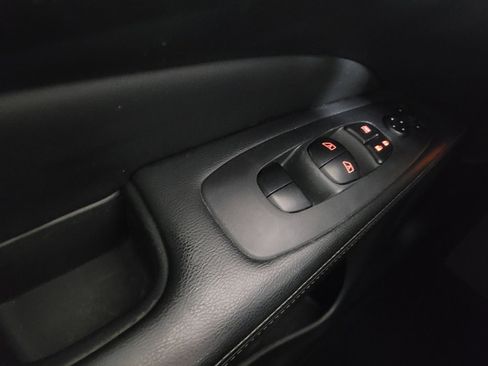 Used 2017 Nissan Pathfinder SL w/ SL Tech Package image 27