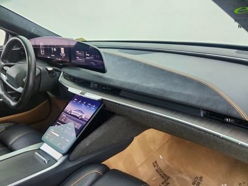 Used 2022 Lucid Air Grand Touring AWD/4WD image 21