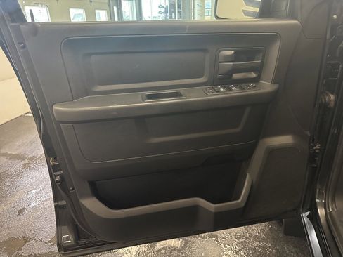 Used 2017 RAM 1500 Express w/ Black Ram 1500 Express Group image 14