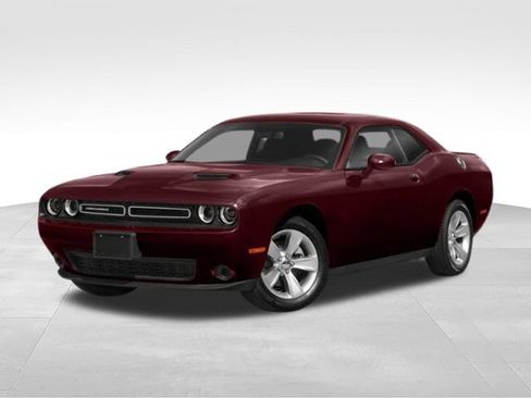 Used 2022 Dodge Challenger SXT w/ Blacktop Package RWD image 28