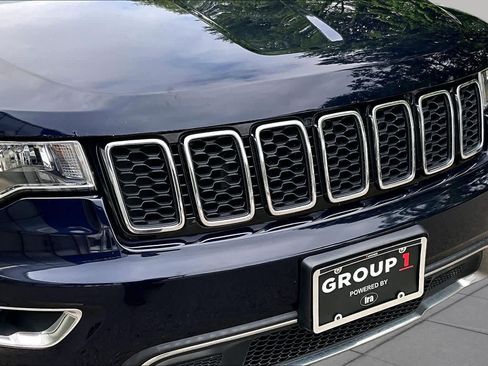 Used 2018 Jeep Grand Cherokee Limited AWD/4WD image 30