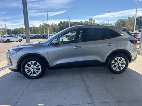 Certified 2023 Ford Escape Active w/ Tech Pack #2 image 4