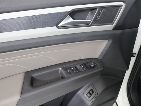 Used 2023 Volkswagen Atlas Cross Sport SEL R-Line image 22