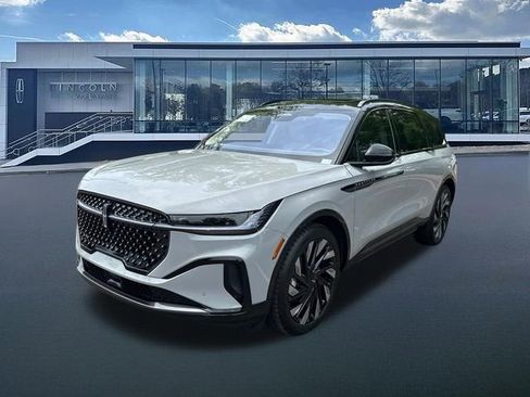 New 2026 Lincoln Nautilus Reserve w/ Jet Appearance Package AWD/4WD image 3