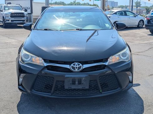 Used 2016 Toyota Camry SE FWD image 10