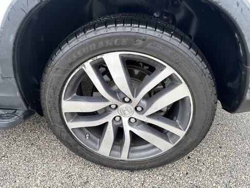 Used 2017 Honda Pilot Elite image 9