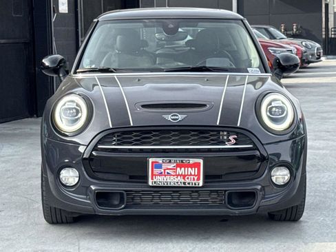 Used 2019 MINI Cooper S w/ Premium Package image 2