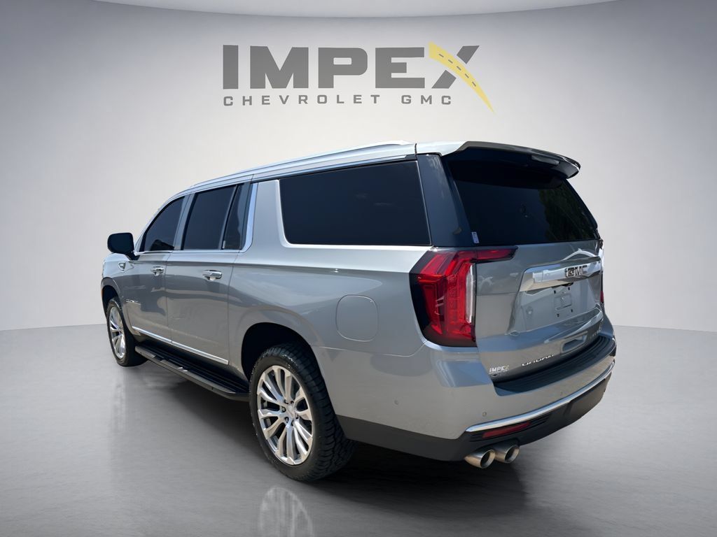 Used 2024 GMC Yukon XL Denali w/ Advanced Technology Package AWD/4WD image 2