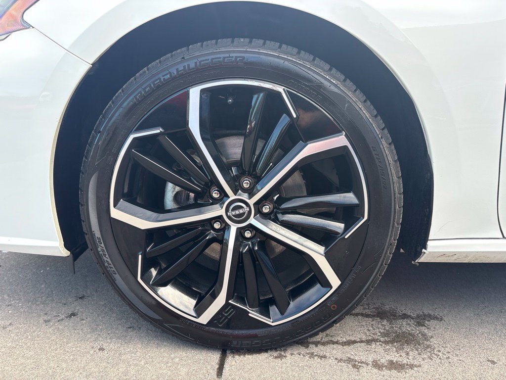 Used 2024 Nissan Altima 2.5 SR FWD image 12