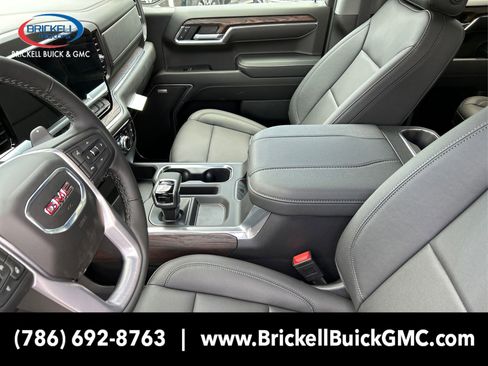 New 2025 GMC Sierra 1500 SLT w/ SLT Convenience Package image 9