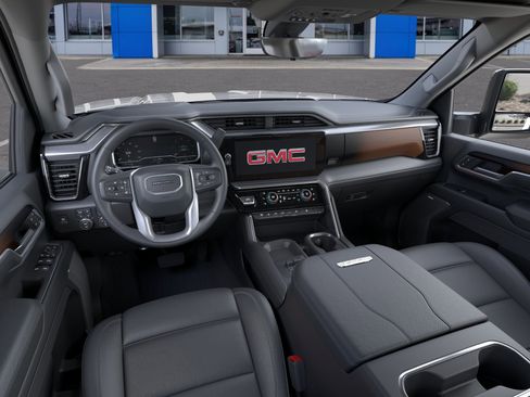 New 2026 GMC Sierra 2500 Denali AWD/4WD image 8