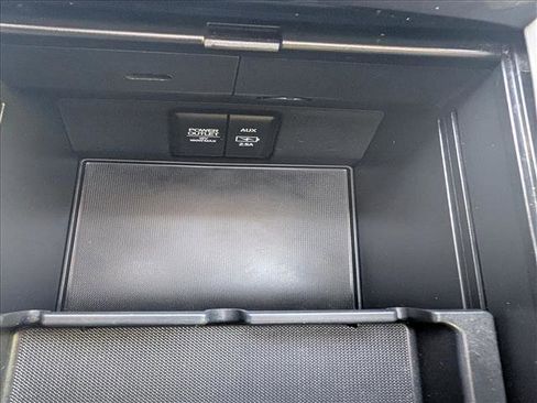 Used 2022 Honda Pilot Elite image 37