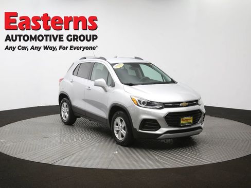 Used 2018 Chevrolet Trax LT w/ LT Convenience Package AWD/4WD image 48