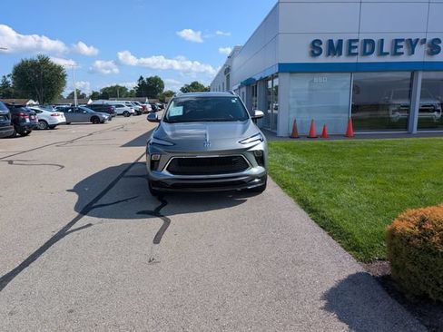 Used 2024 Buick Encore GX Sport Touring FWD image 25