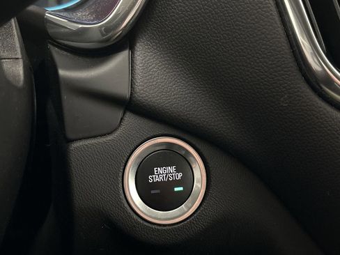 Used 2023 Chevrolet Equinox LT image 41