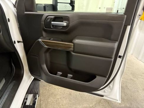 Used 2020 Chevrolet Silverado 1500 LT w/ True North Edition AWD/4WD image 25