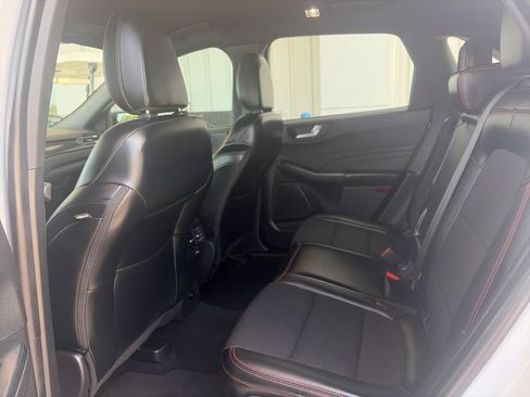 Used 2025 Ford Escape ST-Line FWD image 26
