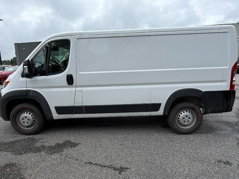 Used 2025 RAM ProMaster 2500 FWD image 11