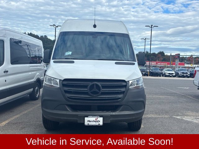Used 2021 Mercedes-Benz Sprinter 2500 image 2