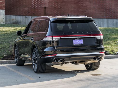Used 2024 Lincoln Aviator Black Label image 5