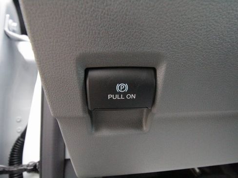 Used 2024 Ford F550 4x4 Regular Cab Super Duty image 20