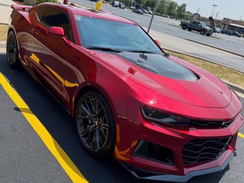 Used 2018 Chevrolet Camaro ZL1 RWD image 76