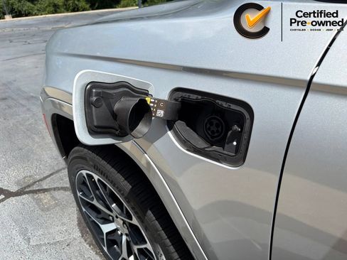 Certified 2023 Jeep Grand Cherokee Summit AWD/4WD image 18