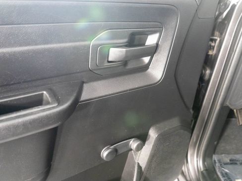 Used 2017 RAM 1500 Tradesman w/ Chrome Appearance Group AWD/4WD image 19