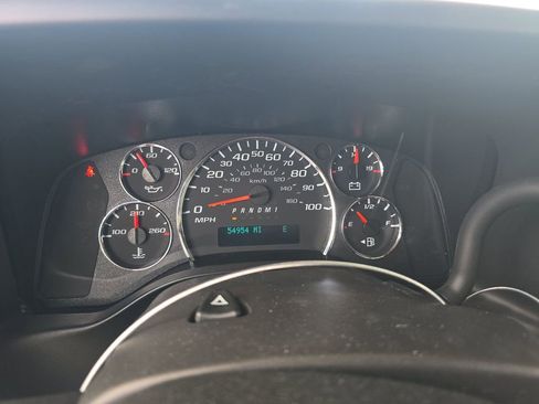 Used 2023 Chevrolet Express 3500 LT w/ LT Preferred Equipment Group RWD image 11
