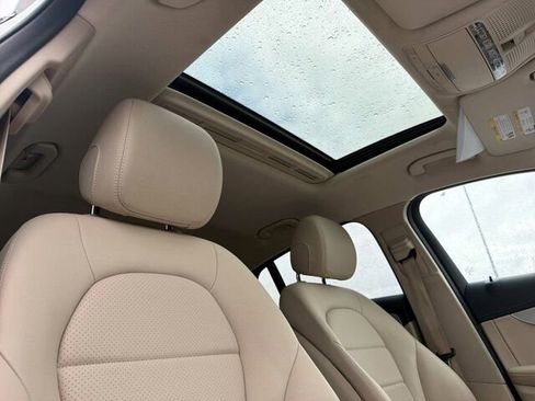 Used 2023 Mercedes-Benz GLC 300 4MATIC Coupe image 21