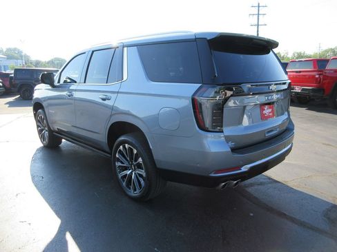 Certified 2025 Chevrolet Tahoe High Country AWD/4WD image 9