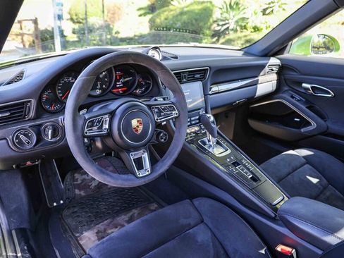 Used 2019 Porsche 911 GT3 RS image 24