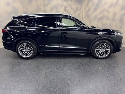 Used 2023 Acura MDX SH-AWD w/ Advance Package image 9