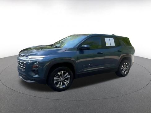 Used 2025 Chevrolet Equinox LT image 8