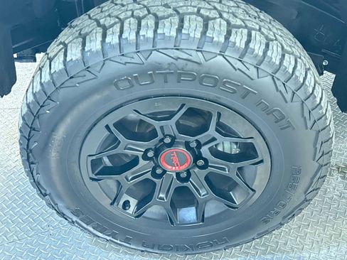 Used 2024 Toyota Tacoma TRD Pro image 10
