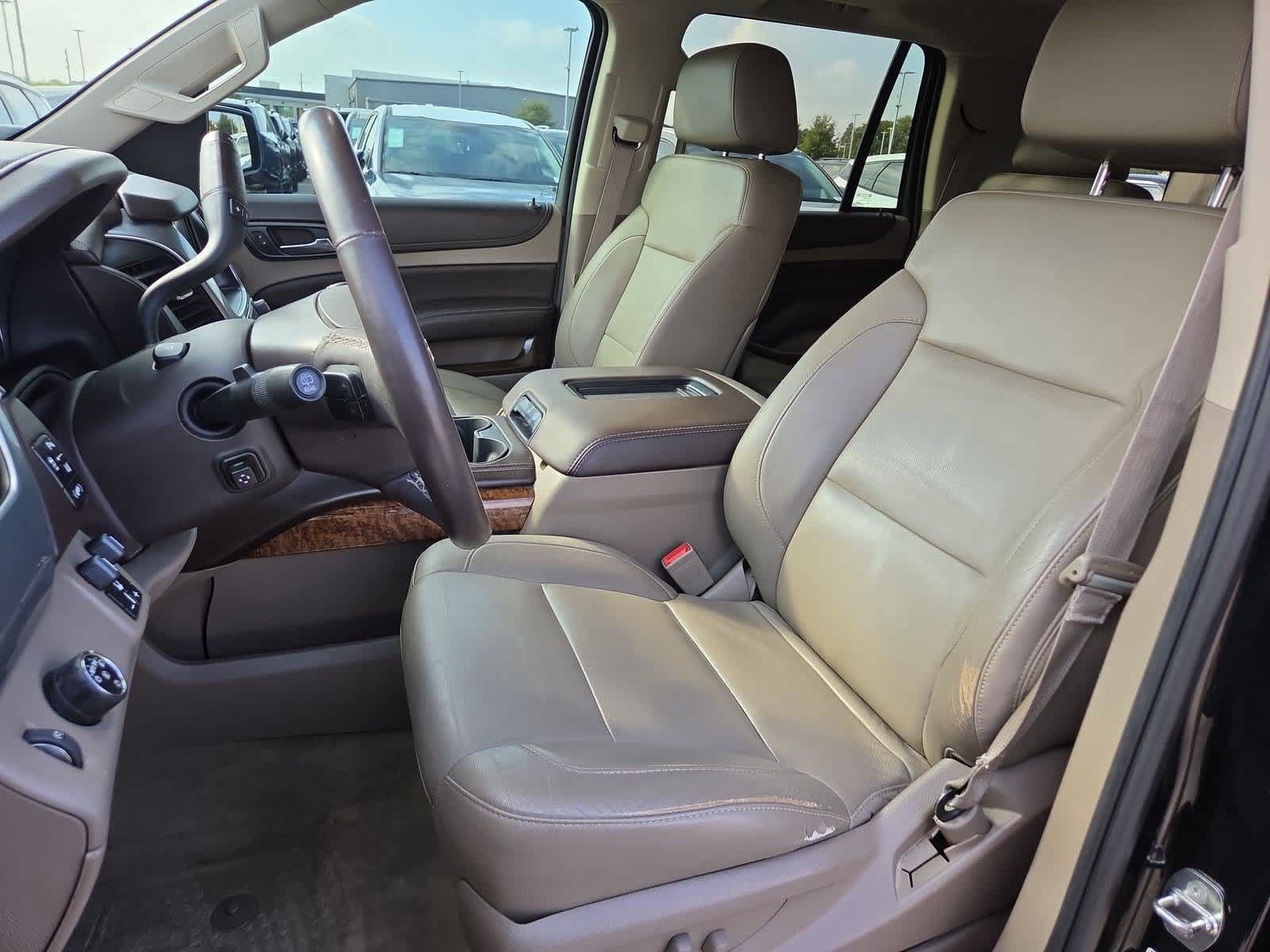 Used 2015 Chevrolet Tahoe LT RWD image 15