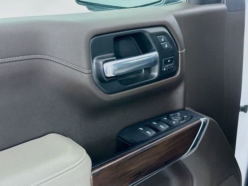 Used 2021 GMC Sierra 1500 SLT w/ SLT Premium Plus Package image 18