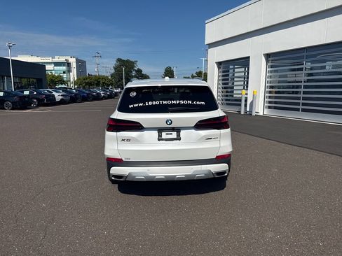 Used 2026 BMW X5 xDrive40i w/ Climate Comfort Package AWD/4WD image 4