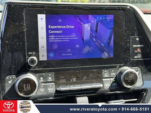 Used 2023 Toyota Highlander XLE AWD/4WD image 27