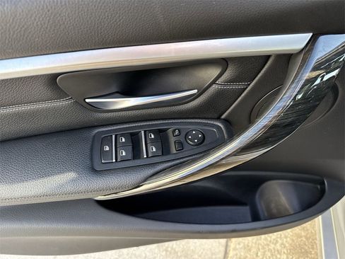 Used 2018 BMW 330i xDrive Wagon image 41