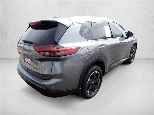 Used 2024 Nissan Rogue SV w/ SV Premium Package FWD image 4