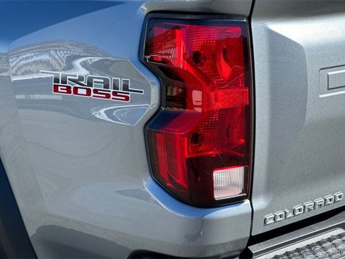 Used 2024 Chevrolet Colorado Trail Boss w/ Technology Package image 23