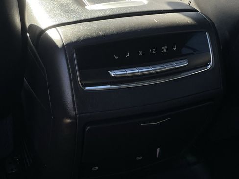 Used 2023 Cadillac Escalade ESV Premium Luxury image 24