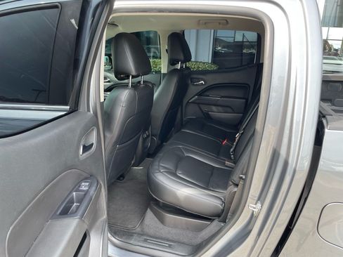 Used 2020 Chevrolet Colorado LT RWD image 5