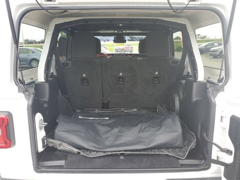 Used 2019 Jeep Wrangler Unlimited Rubicon AWD/4WD image 7