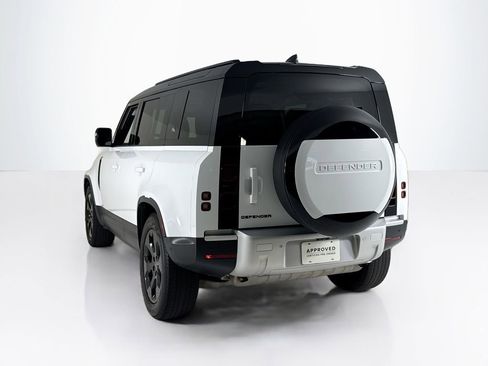Used 2023 Land Rover Defender 110 S image 3