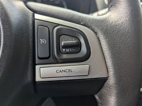Used 2017 Subaru Forester 2.5i Touring AWD/4WD image 27