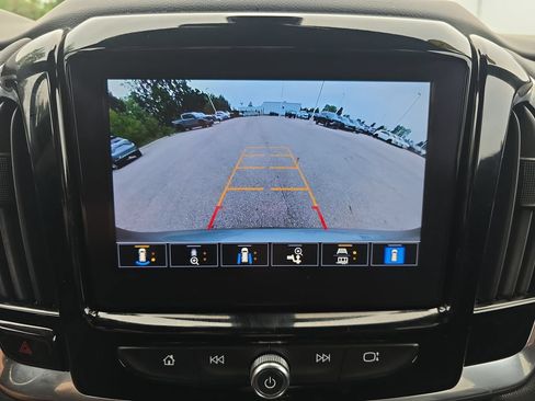Used 2023 Chevrolet Traverse RS AWD/4WD image 26